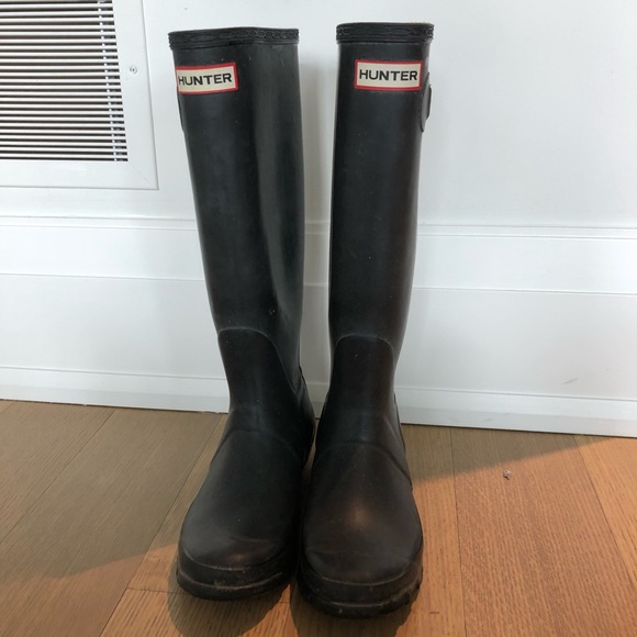 Tall Matte Black Hunter boots + sock inserts - Picture 2 of 8